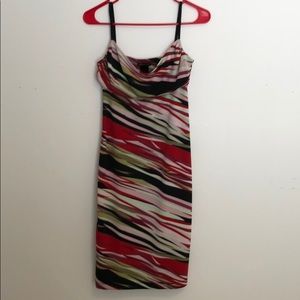 Bcbg 💋Red multicolor dress. Adjustable straps